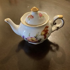 ガラス皿＆ミルクピッチャー　〜4／23までの画像