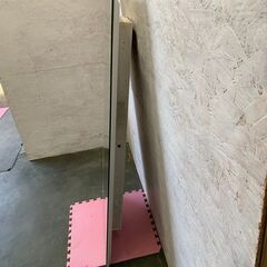 大型ミラー 姿見 全身鏡 姿見鏡 ダンスレッスン トレーニング用 高さ150×幅70×奥行11 ジム 美容室 立て掛け式 大型 全身用 直接引取限定の画像