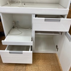 プラグ付きで便利♡✨ ホワイトキッチン キャビネットボード?‍♂️