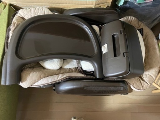 コンビ　ネムリラ　オート　ハイローチェア