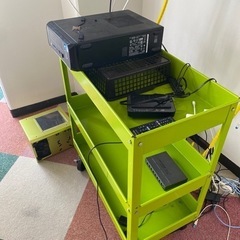 パソコン　椅子　ポット　ドライヤー