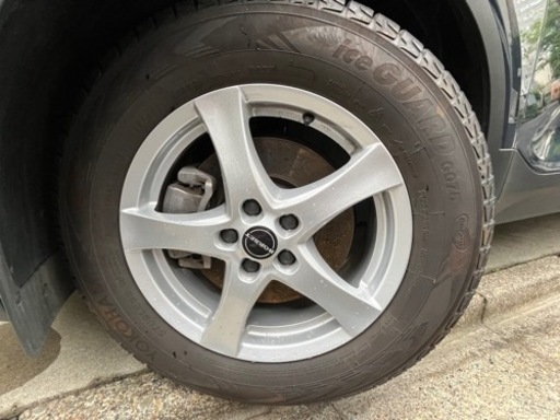 XC40 / XC60 ボルボ　スタッドレスタイヤ　2019年製　ヨコハマ　ice GUARD 075 235/65R17