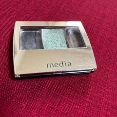 media アイカラー　※未使用の一色のみ※ライトグリーン