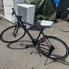 クロスバイク 26インチ　6段ギア 黒　シマノ 🚲新品/未使用🚲26インチクロスバイク🚲ブラック🚲シマノ6段ギア