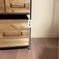 salut!アンティーク収納棚の画像