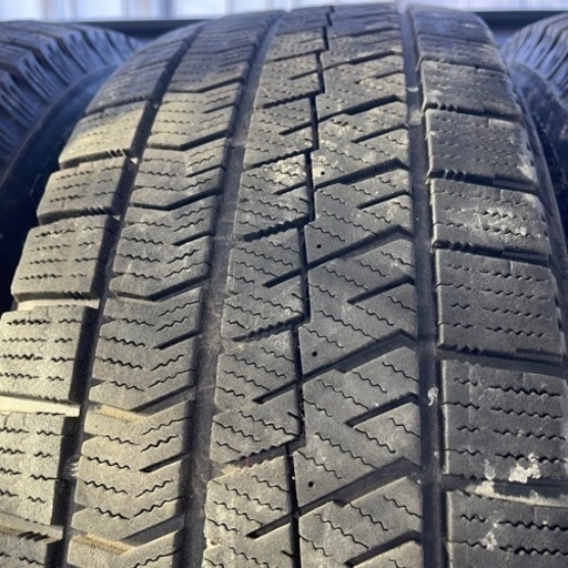 バリ山　BRIDGESTONE ブリヂストン　ブリジストン　VRX2 215/65R16 スタッドレス　タイヤ　2018年製　16イン