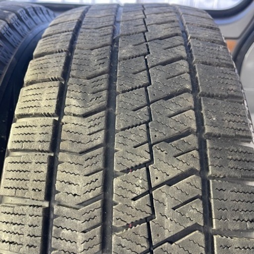 バリ山　BRIDGESTONE ブリヂストン　ブリジストン　VRX2 215/65R16 スタッドレス　タイヤ　2018年製　16イン