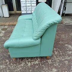 緑合皮　２人掛けソファ 『中古良品』の画像