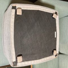 ✨🔔期間限定🔥ジモティー特別価格🔔✨karimoku / カリモク オットマン フットスツール ジャガード 布張りの画像