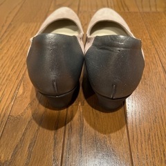 asics パンプス 22.5cmの画像