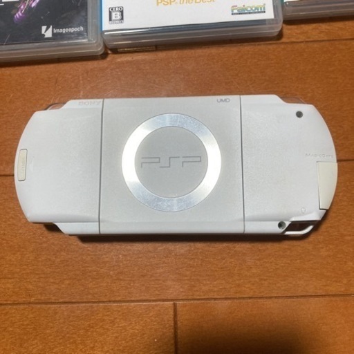 PSP 1000 ホワイト　ソフト8本セット