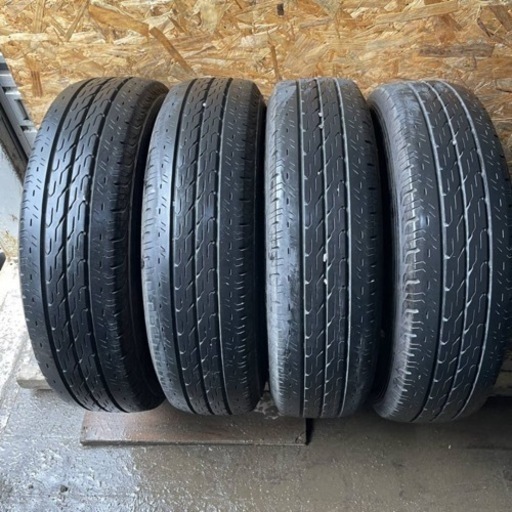 Bridgestone ECOPIA 195/80R15 LTタイヤ バリ山 BRIDGESTONE ブリヂストン ブリジストン ECOPIA R680 195/80R15