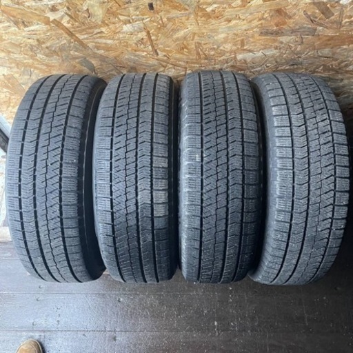 超極上タイヤ　BRIDGESTONE ブリヂストン　ブリジストン　VRX2 195/65R15 スタッドレス タイヤ　2019年製　15インチ