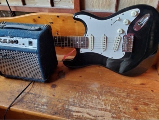 フォトジェニック　エレキギター、アンプ