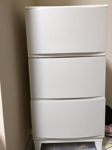衣装ケース3段