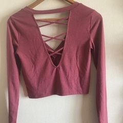 Forever 21 のカットソーの画像