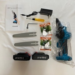 ⭐️残り1点⭐️チェーンソー　小型　❤️早い者勝ち❤️電動チェーンソー 充電式 6インチ 小型 2000mAh 伐採の画像