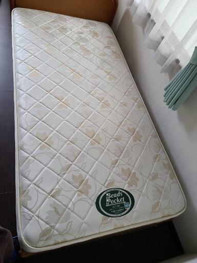 値下)高級マットレス美品 Beads Pocket 612BC 日本ベッド マットレス