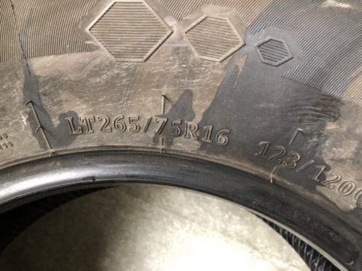 265/75R16 M/T タイヤ マット 
