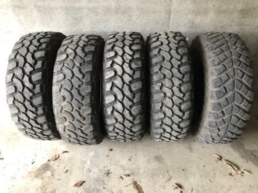 265/75R16 M/T タイヤ マット