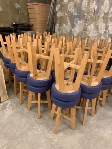 【渋谷区 手渡し希望】marukatsu 丸椅子 業務用 4脚セット BAR 居酒屋 レンタルルーム 店舗 スツール