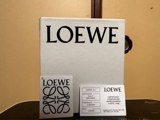 財布　ロエベ