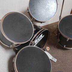 😀RUN PERCUSSION ドラムセット　😀の画像