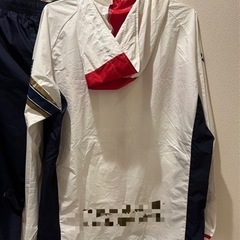 【asics】シャカシャカジャージ、パーカー　セットアップの画像