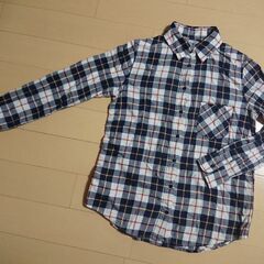 301 UNIQLO トップス