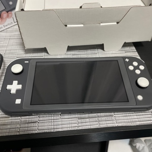 ニンテンドーSwitchライト本体