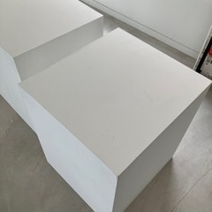 白い展示台　ディスプレイ台の画像
