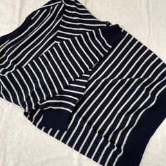 GAP Vネックセーター　の画像