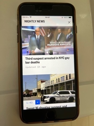 iPhone 8s plus 64GB スペースグレイ、simフリー美品です。