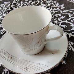 蝶々舞うコーヒーカップ5客セット　森英恵の画像