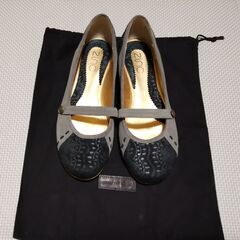 未使用品です。Size24.5~25cmいかがですか?