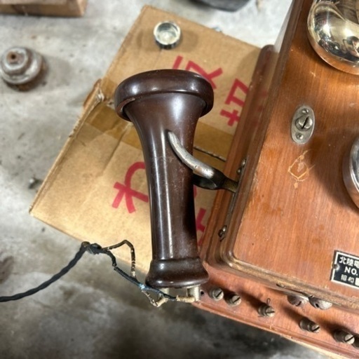 フォトスポットにレトロ電話　