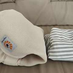 エルゴ☆インサート&フードカバー/新生児安全クッション