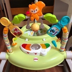 お話中😀フィッシャープライス　コンパクトジャンパルー