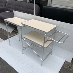 アウトドア　キッチン　テーブルの画像
