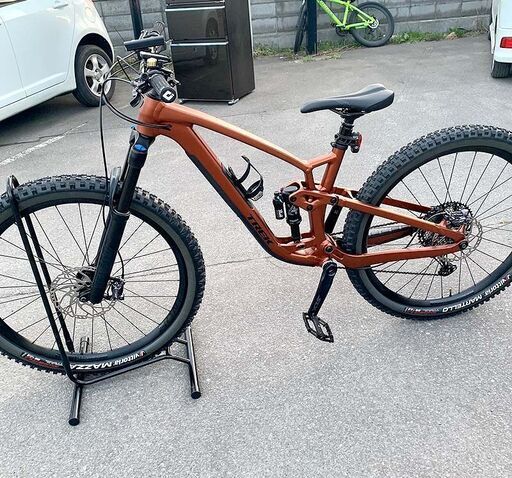 新品同様 2023年 TREK MTB FUEL EX8 GEN6 MLサイズ トレック マウンテンバイク フューエル