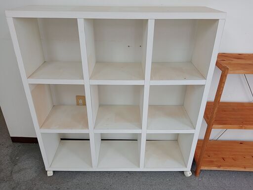 木製の白い棚