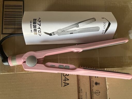 ヘアアイロン　新品未使用　ピンク色