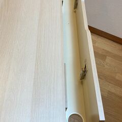 IKEA　デスク(配線収納スペース有)　4月26日(木)までの画像