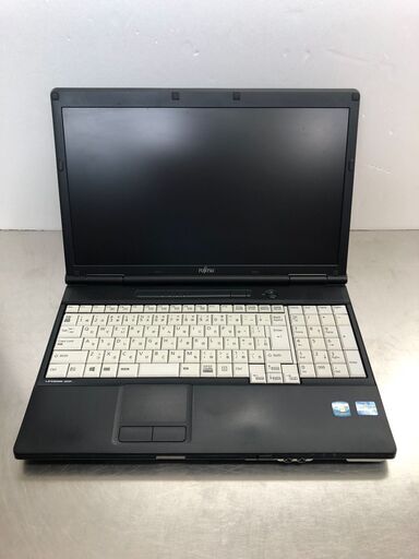 FUJITSU　富士通　ノートパソコン　Windows10Pro　FMVNA7HE　2013年製