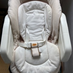 受け渡し予定者決定⭐︎コンビ　ハイローチェア　ベビー布団セットの画像