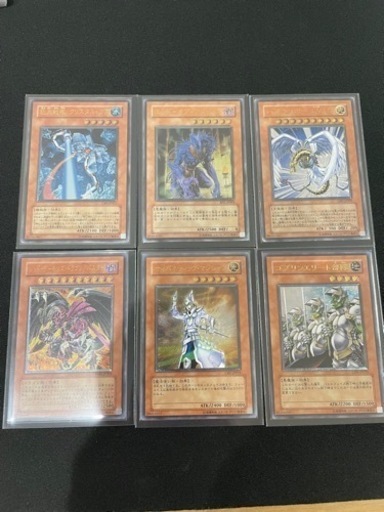 遊戯王カード　レリーフ　28枚　まとめ売り　引退品　明日お取引可能な方のみこのお値段