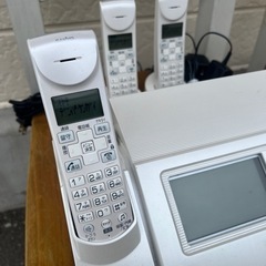 お取引中：パーソナルファクシミリ SFX-DT71(W) 子機2台 留守番電話の画像