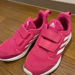 adidasスニーカー22センチ