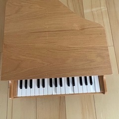 カワイ　グランドピアノ（ミニおもちゃ）鍵盤壊れあり