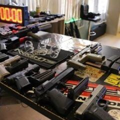 【金・土のみ】シューティングバーでホールのお仕事♪未経験可・週1日～OK・髪型自由♪・サバゲ―好き歓迎！の画像